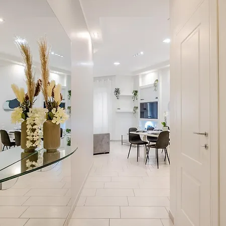 Elegant 2br In