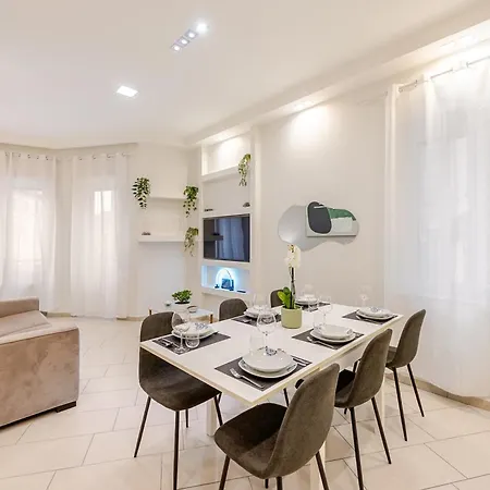 Elegant 2br In 那不勒斯